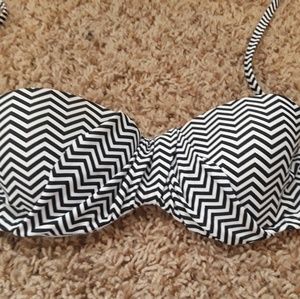 Zig zag black and white bikini top with strap
